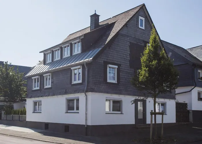 Vakantiehuis - \'Ferienhaus K17 Voor 18 Pers\' - Kirchstrasse 17 | Winterberg